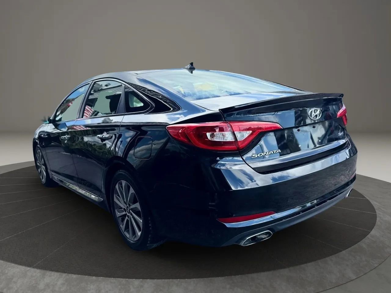Used 2015 Hyundai Sonata Sport w/ Option Group 04 FWD image 8