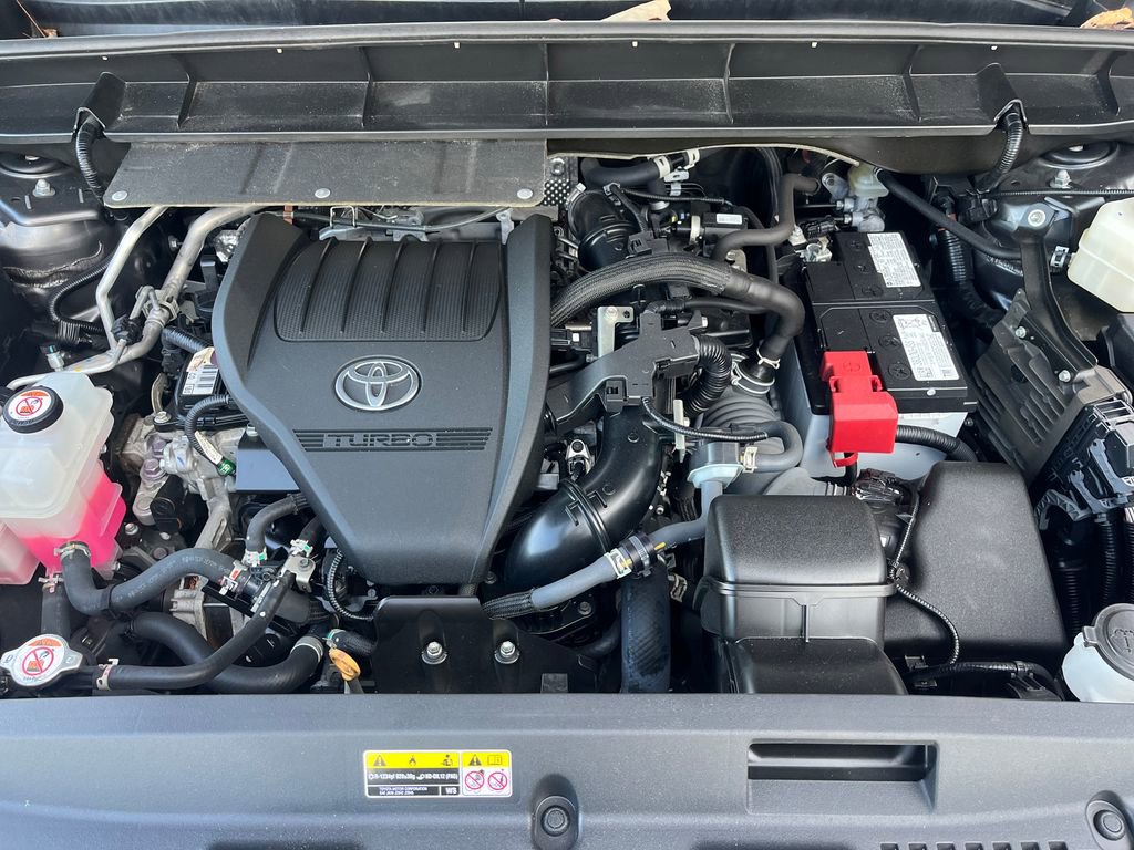 Used 2023 Toyota Highlander XSE image 28
