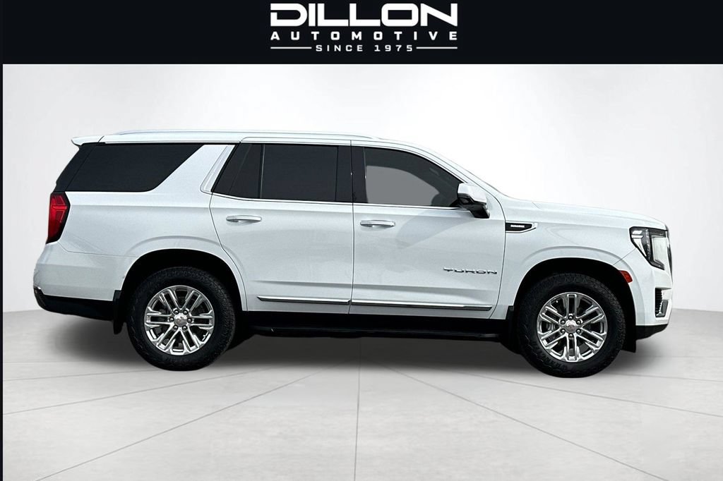 Used 2023 GMC Yukon SLT w/ SLT Premium Package AWD/4WD image 3