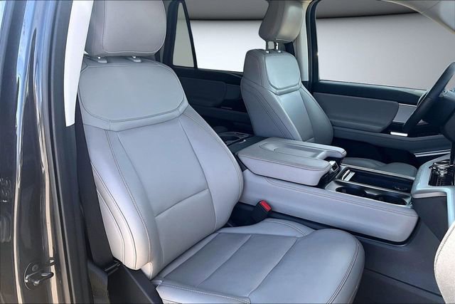 Used 2025 Ford Expedition Max Active image 29