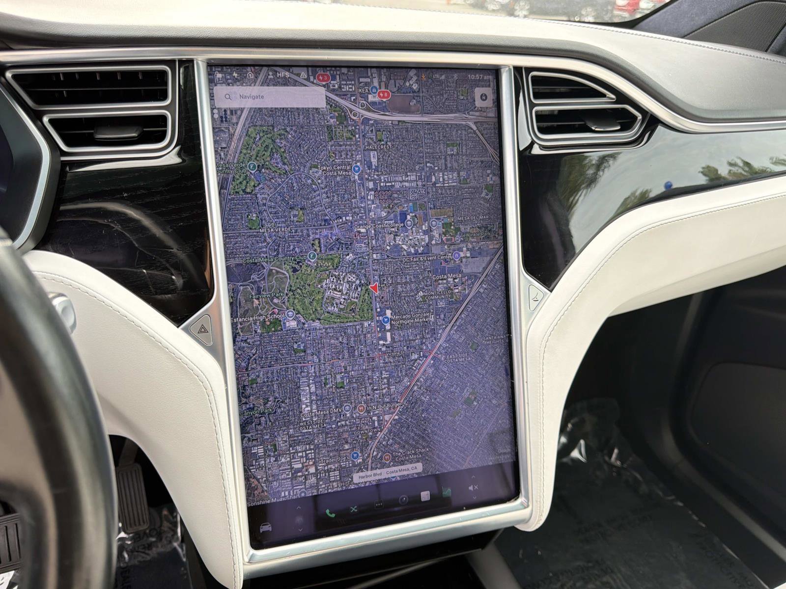 Used 2018 Tesla Model X 100D image 10