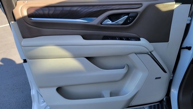 Used 2021 GMC Yukon XL Denali w/ Denali Premium Package image 18