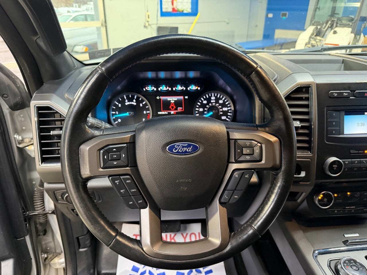 Used 2018 Ford Expedition XLT AWD/4WD image 23