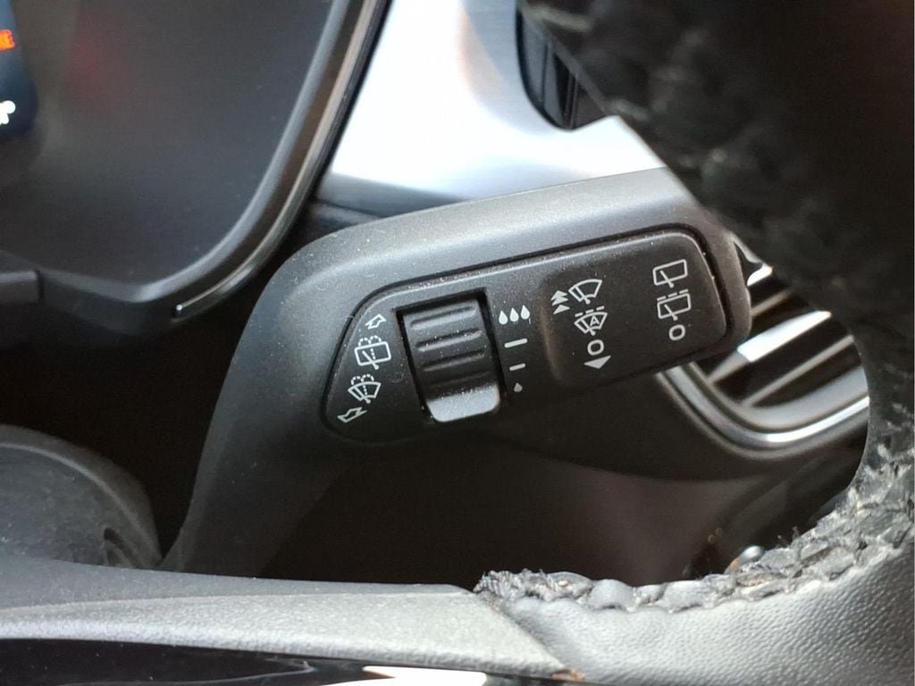Used 2024 Ford Escape SE w/ PHEV Premium Package FWD image 25