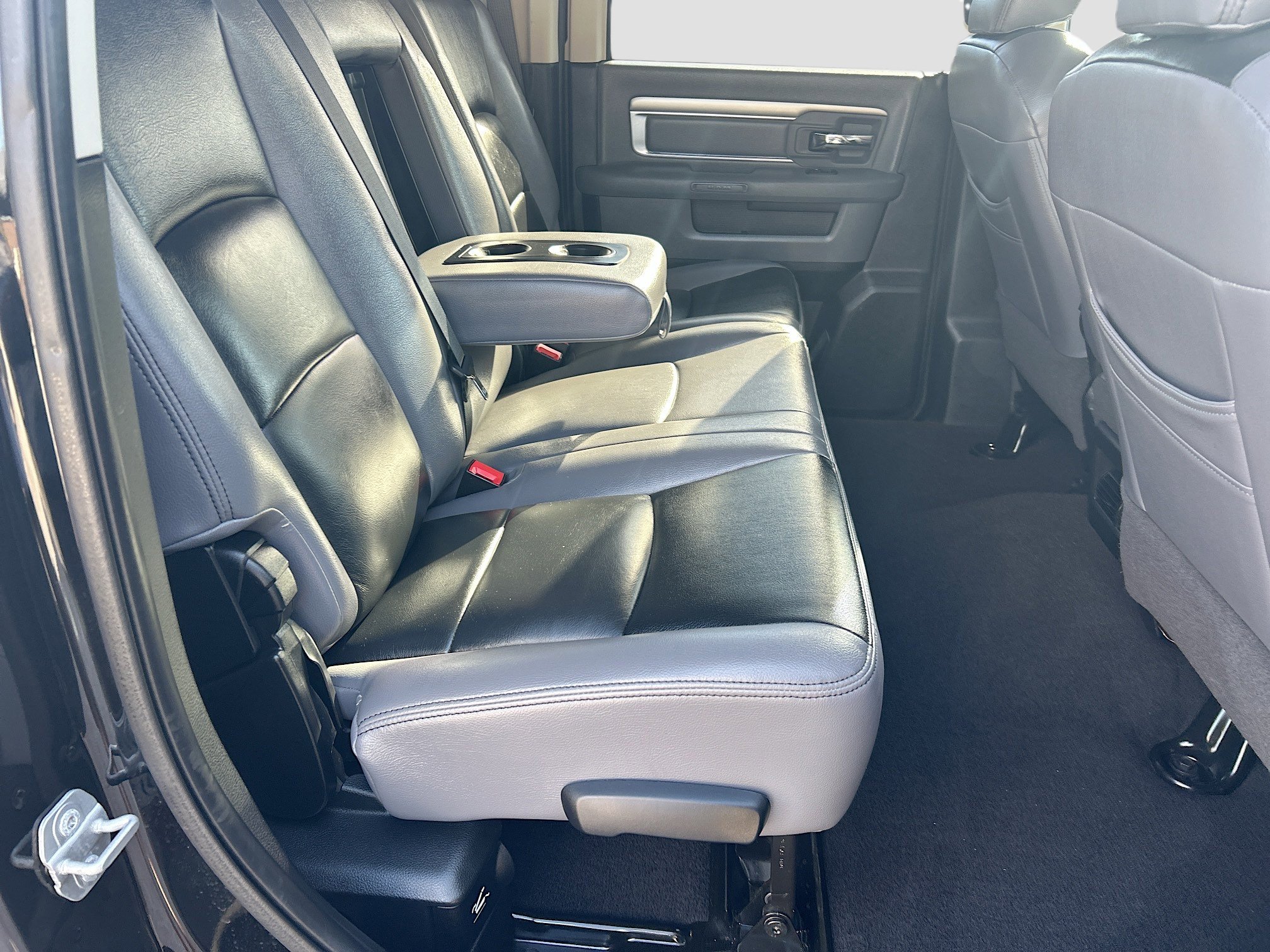 Used 2015 RAM 2500 Big Horn image 27