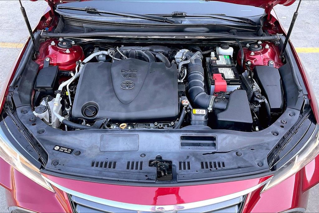 Used 2019 Toyota Avalon Limited w/ All Weather Liner Package FWD image 10