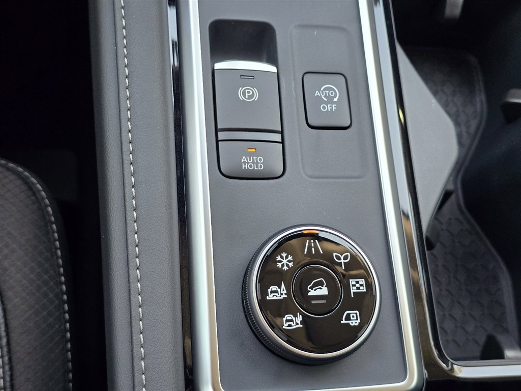 New 2026 Nissan Pathfinder SL AWD/4WD image 21