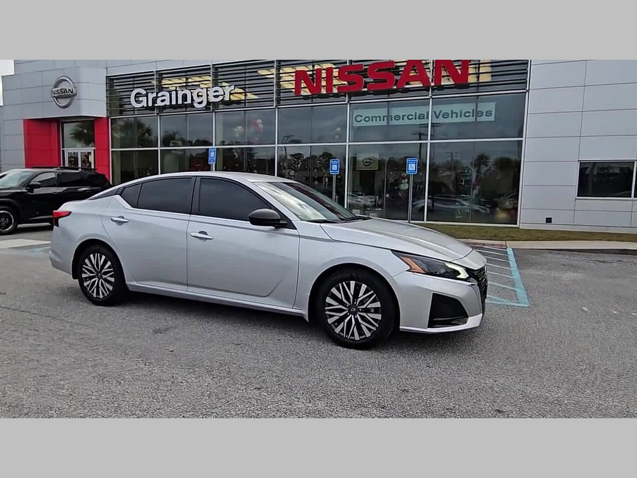 Used 2024 Nissan Altima 2.5 SV image 37