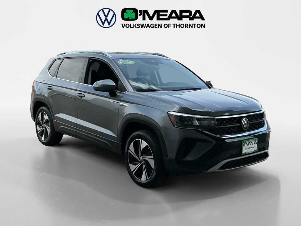 Used 2023 Volkswagen Taos SE w/ Panoramic Sunroof Package image 7