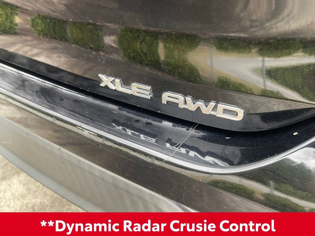 Used 2020 Toyota Highlander XLE image 10