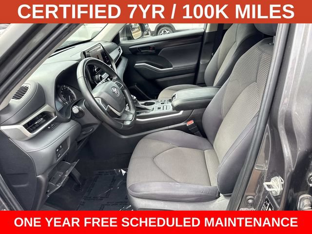 Used 2023 Toyota Highlander LE AWD/4WD image 14