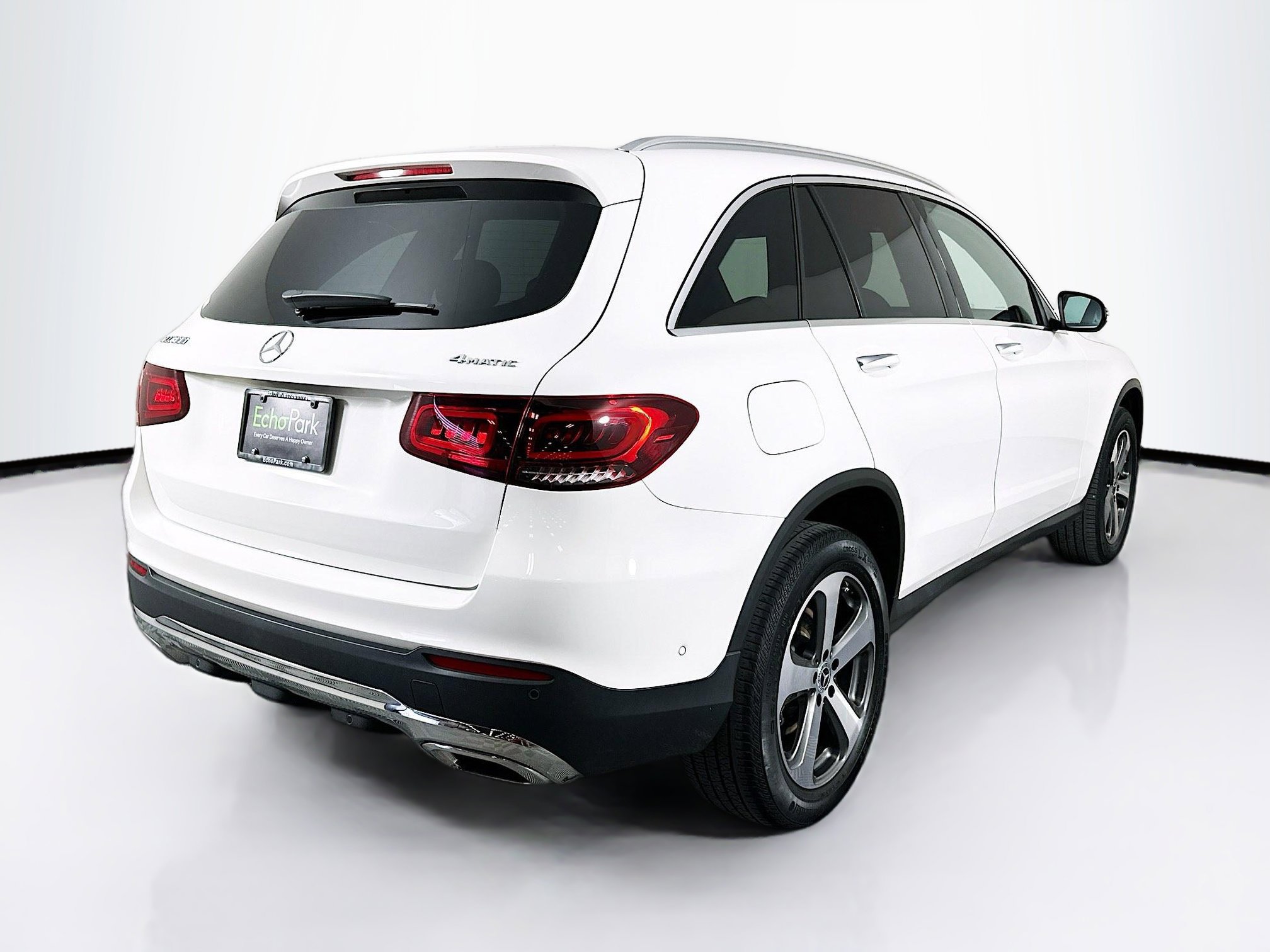 Used 2022 Mercedes-Benz GLC 300 4MATIC w/ Driver Assistance Package image 9