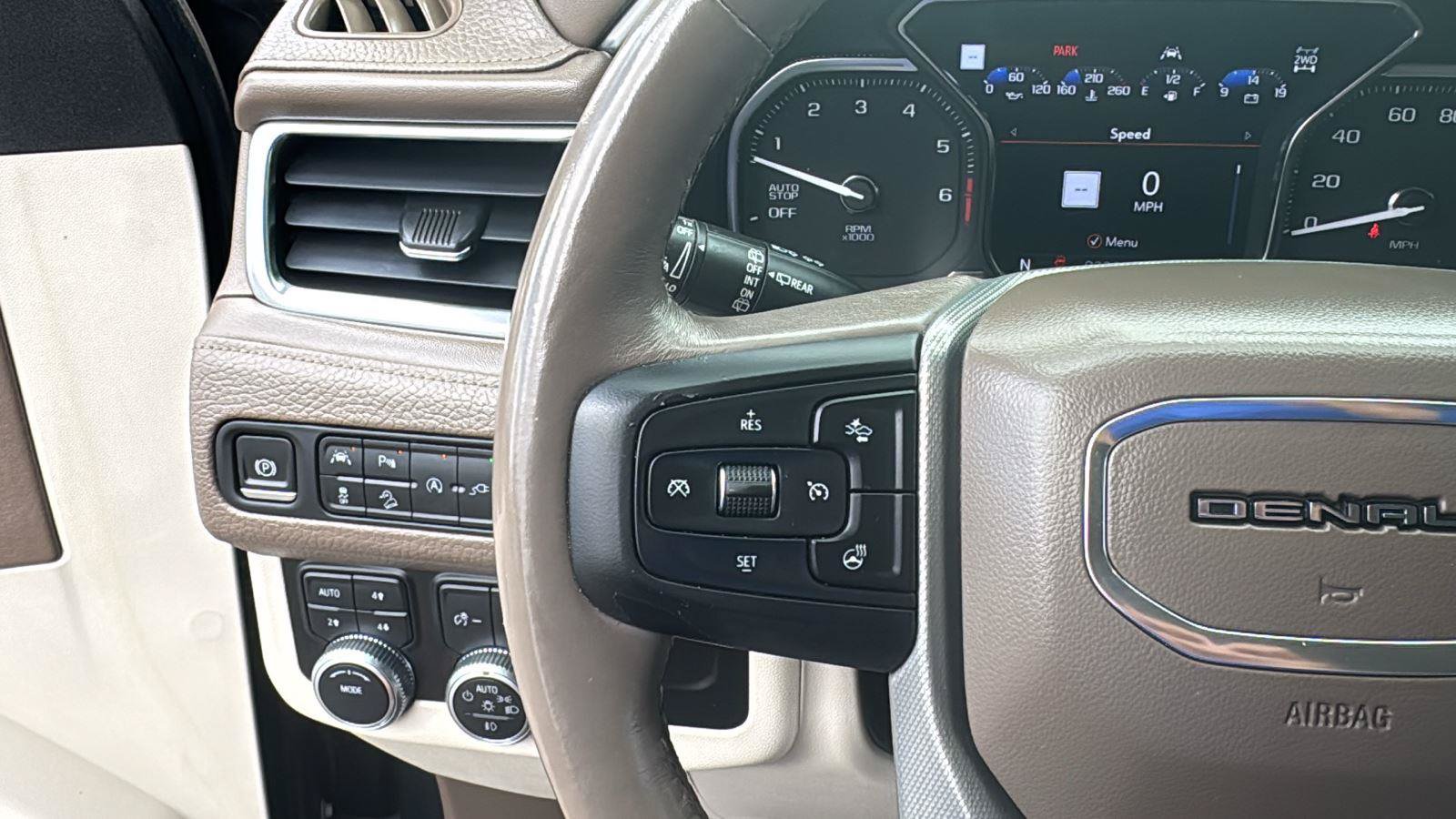 Used 2021 GMC Yukon XL Denali AWD/4WD image 18
