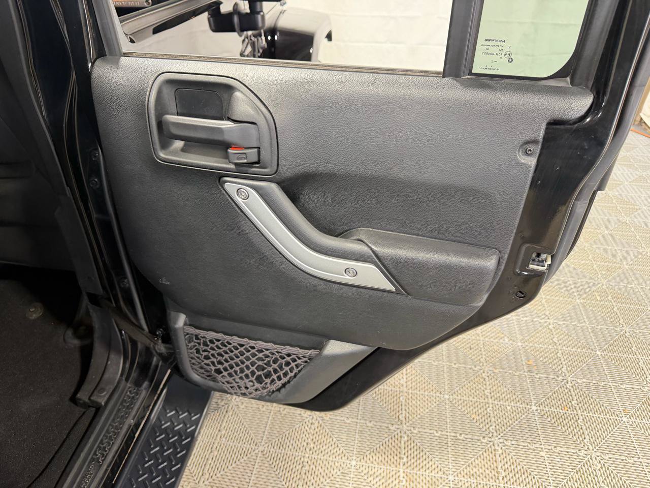 Used 2017 Jeep Wrangler Unlimited Sahara AWD/4WD image 15