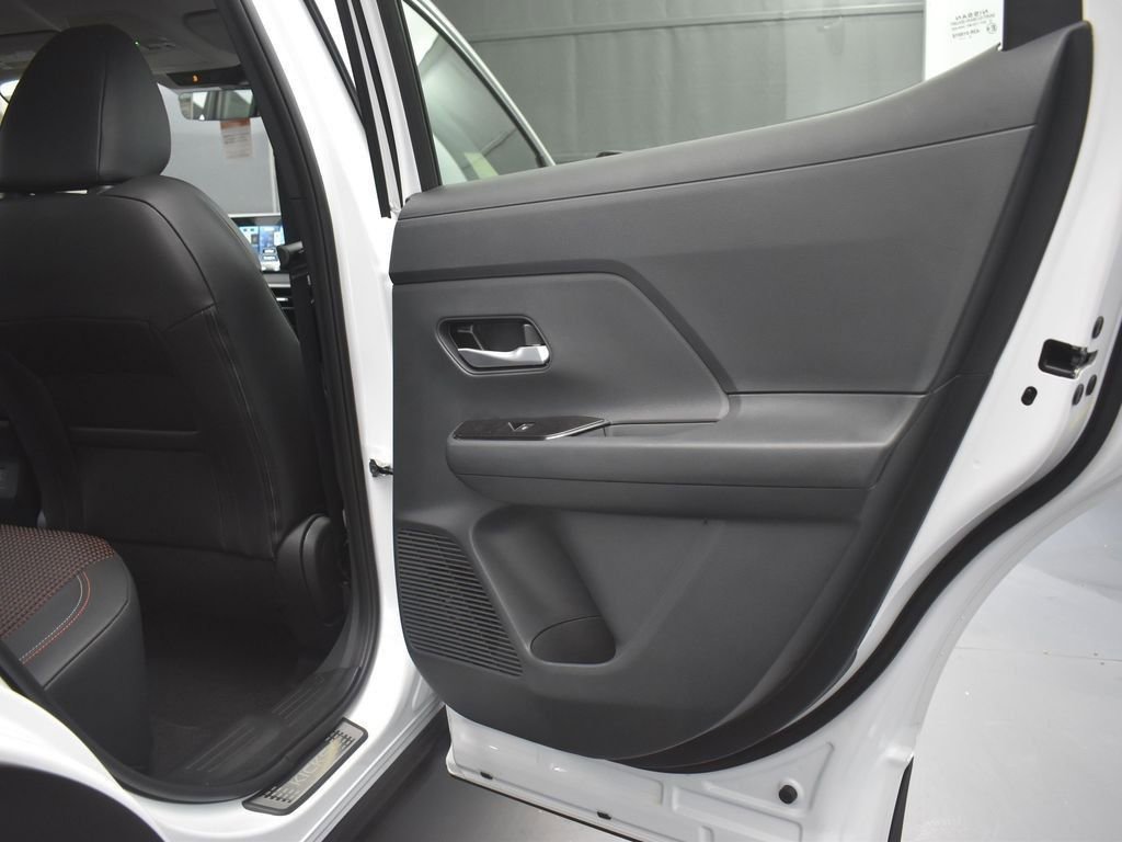 New 2026 Nissan Kicks SR w/ Illumination Package FWD image 20