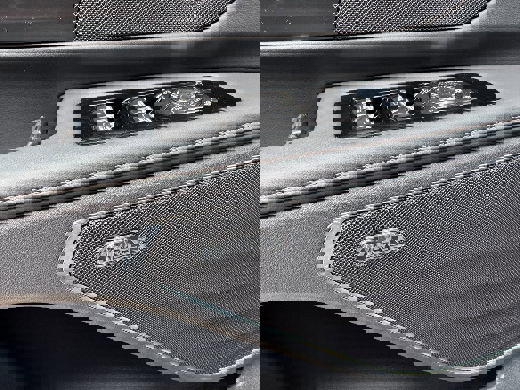 New 2025 Lincoln Nautilus Premier w/ Equipment Group 102A image 15