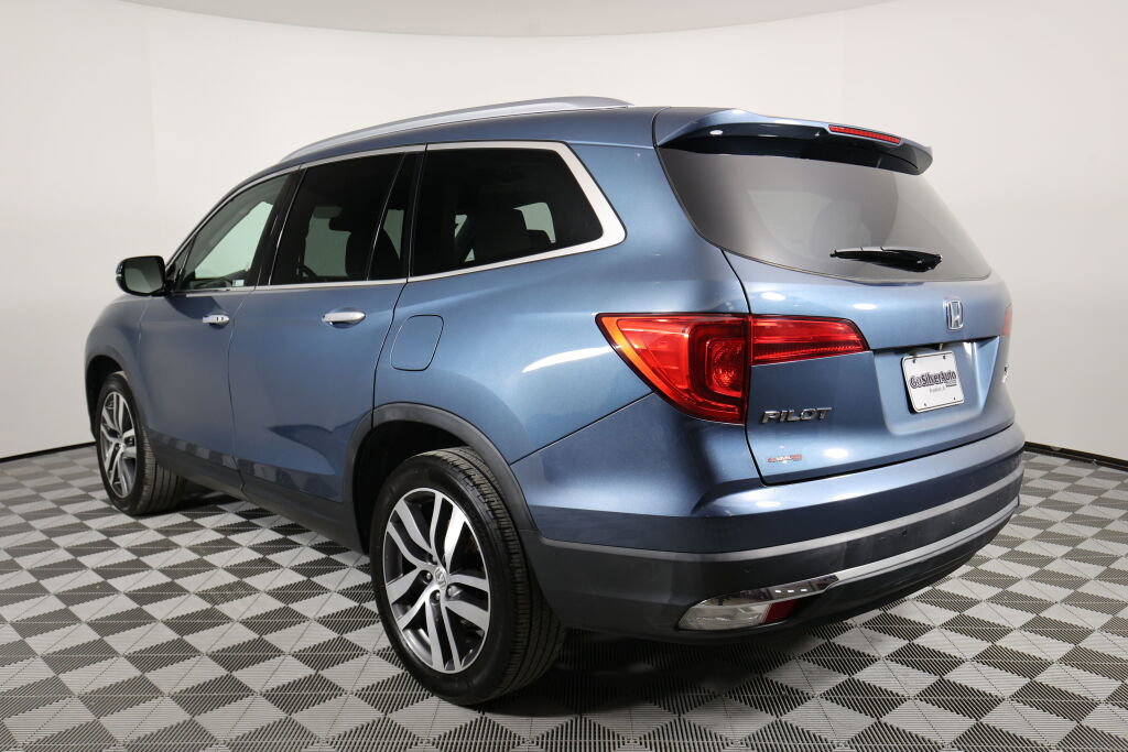 Used 2018 Honda Pilot Touring image 4