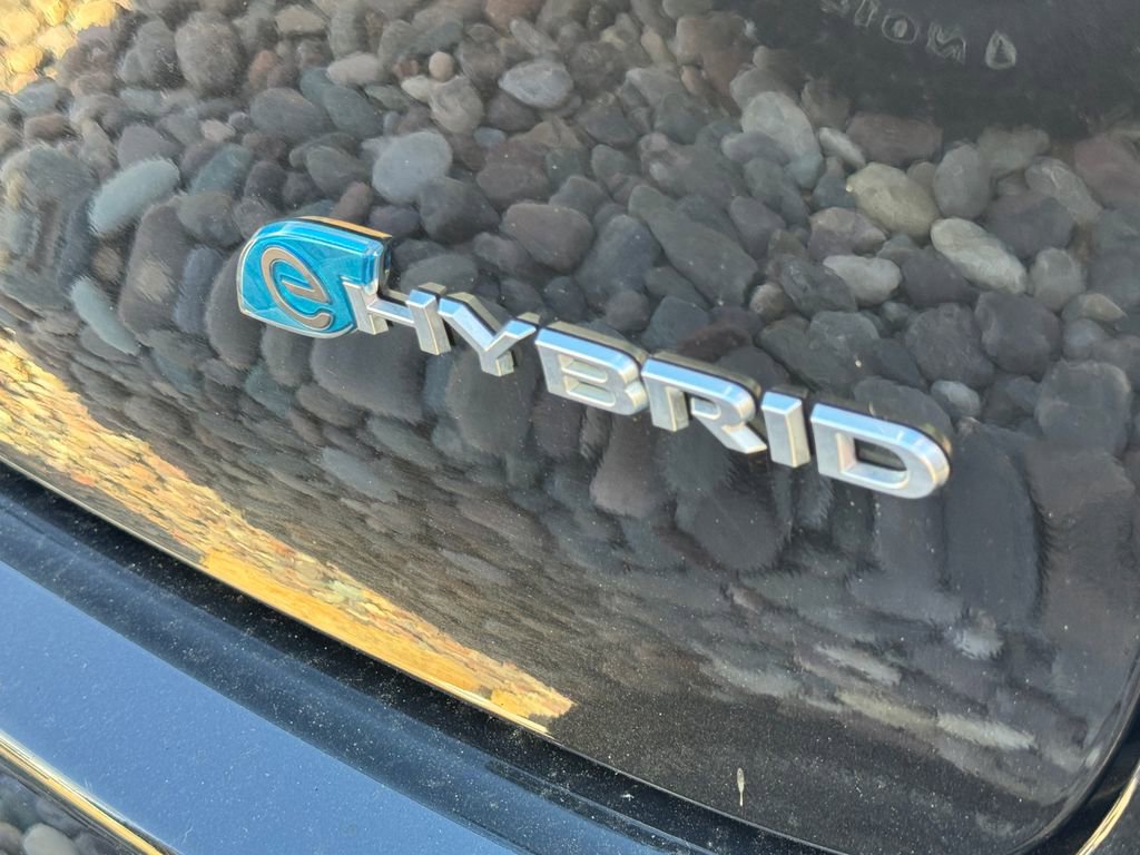 Used 2022 Chrysler Pacifica Pinnacle image 9