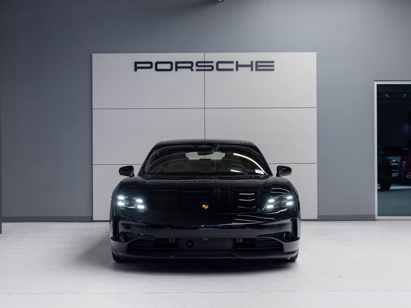 New 2026 Porsche Taycan 4S image 10