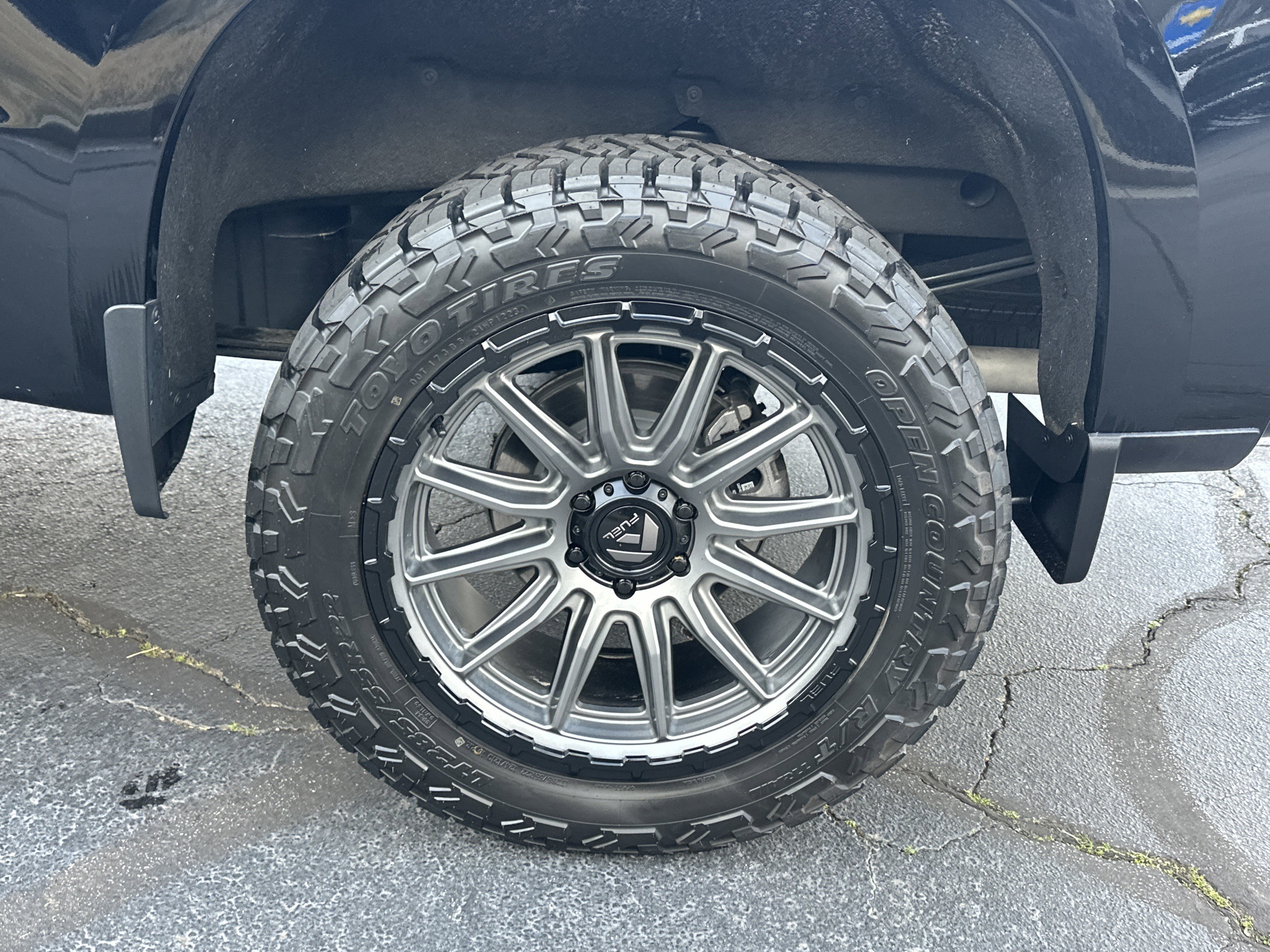 Certified 2025 Chevrolet Silverado 1500 High Country AWD/4WD image 20