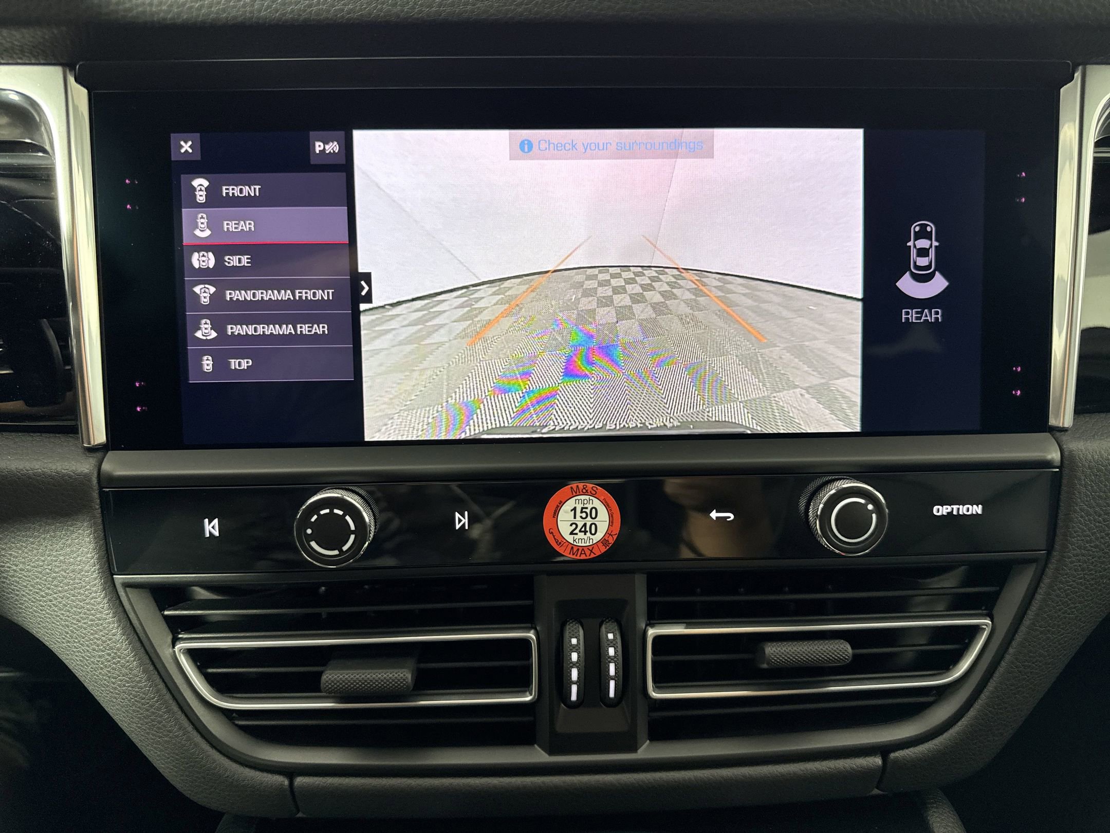 Certified 2025 Porsche Macan image 20