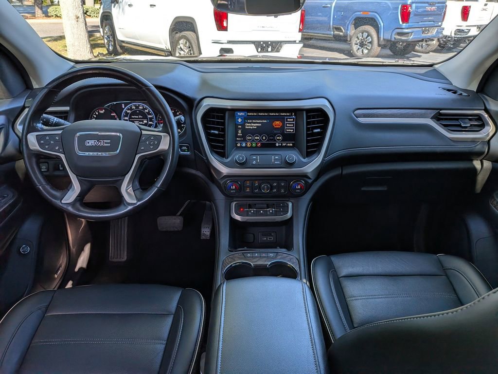 Used 2021 GMC Acadia Denali w/ Denali Ultimate Package AWD/4WD image 16