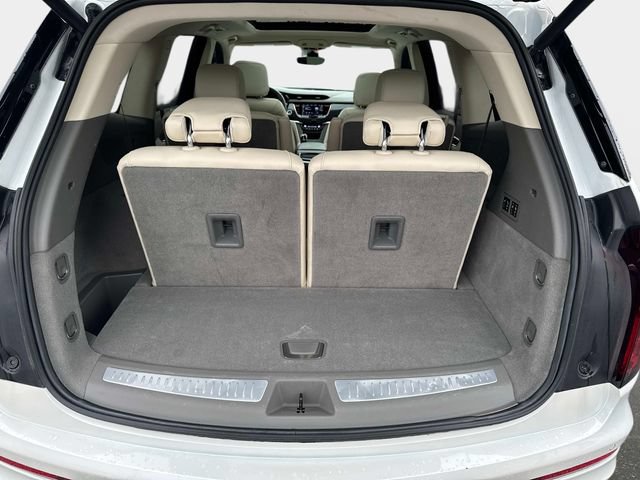 Used 2022 Cadillac XT6 Premium Luxury w/ Technology Package AWD/4WD image 5