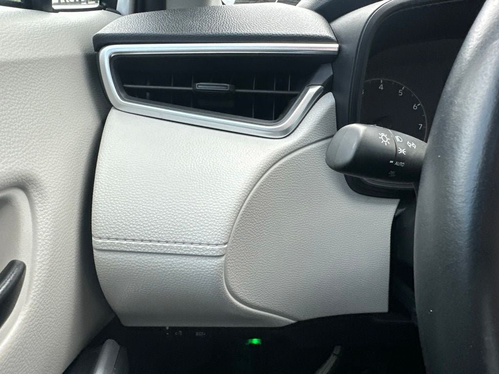 Certified 2023 Toyota Corolla Cross LE AWD/4WD image 19