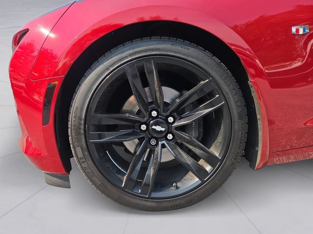 Used 2016 Chevrolet Camaro SS RWD image 9