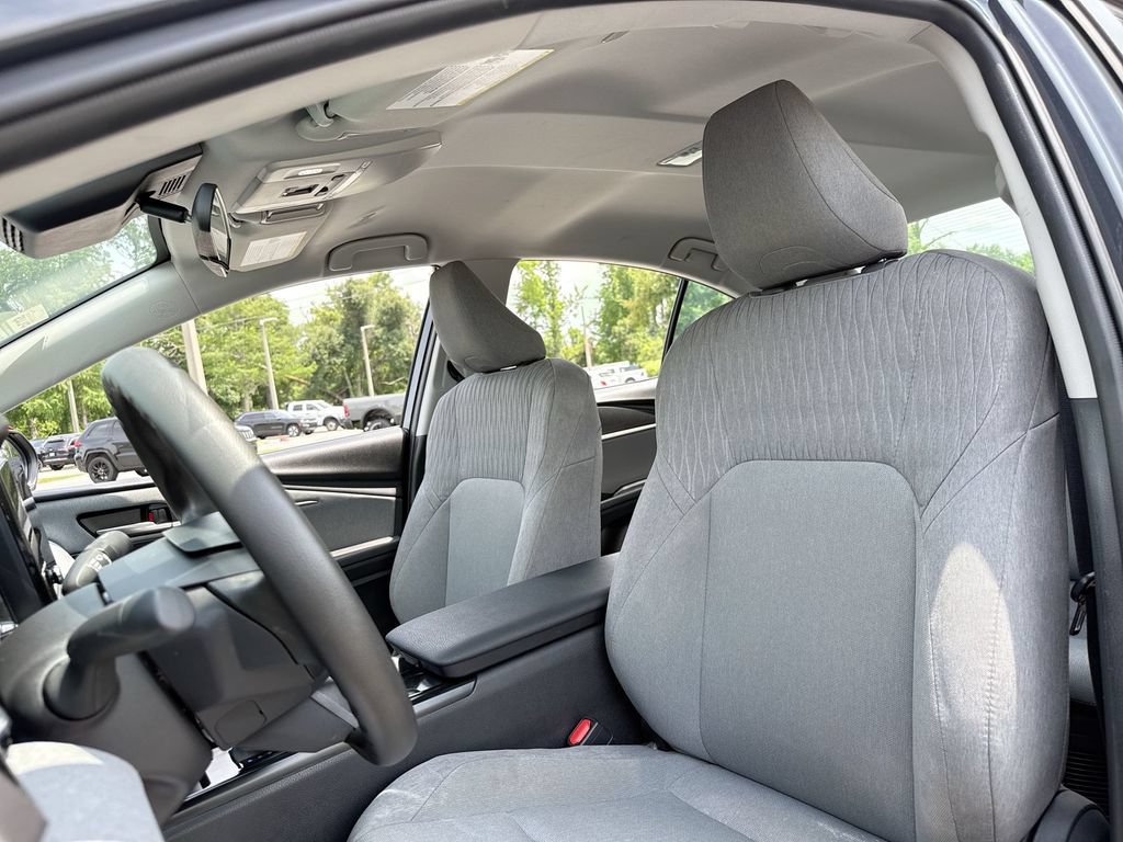 Used 2025 Toyota Camry LE FWD image 14