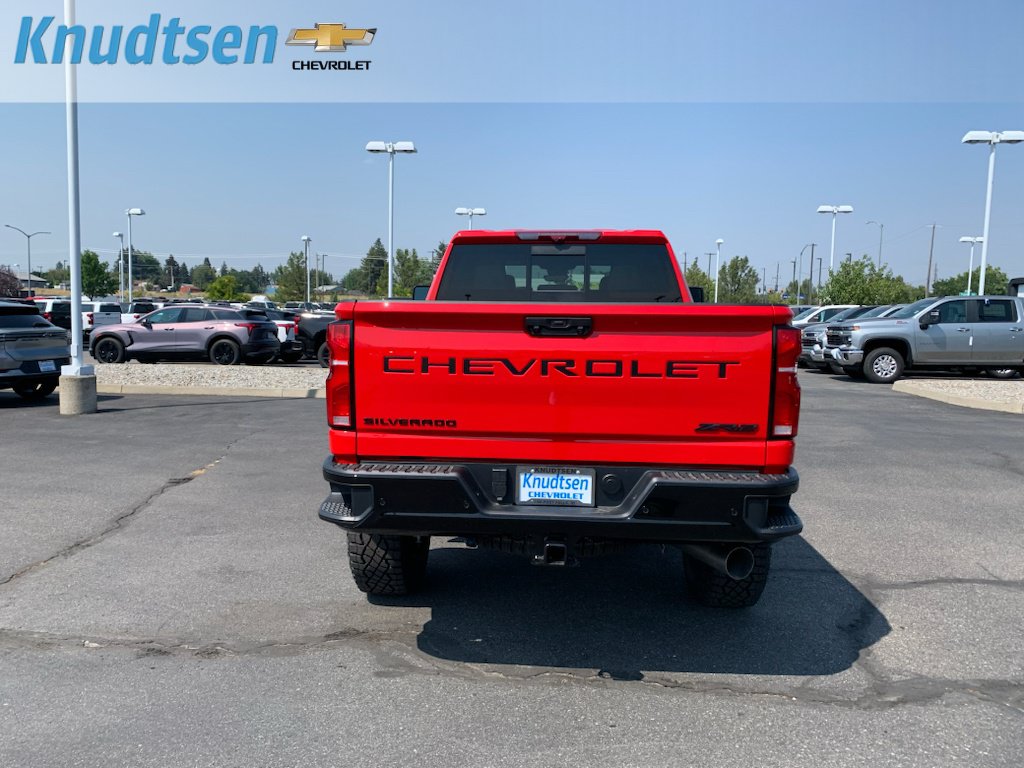 New 2026 Chevrolet Silverado 2500 ZR2 w/ LPO, Dark Essentials Package AWD/4WD image 6