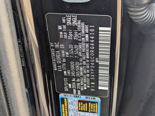 Used 2024 Kia Telluride EX w/ EX Captain's Chair Package image 35