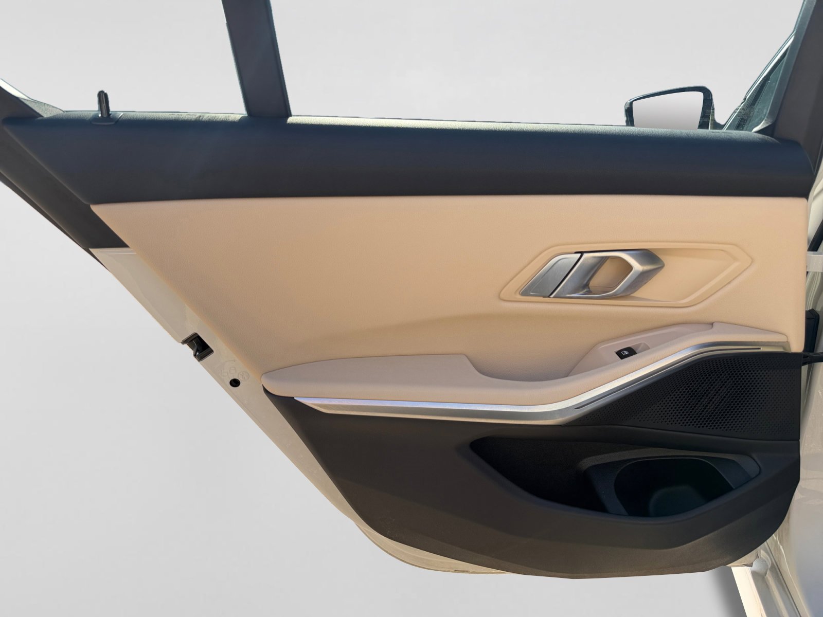 Used 2021 BMW 330i xDrive Sedan w/ Convenience Package AWD/4WD image 17