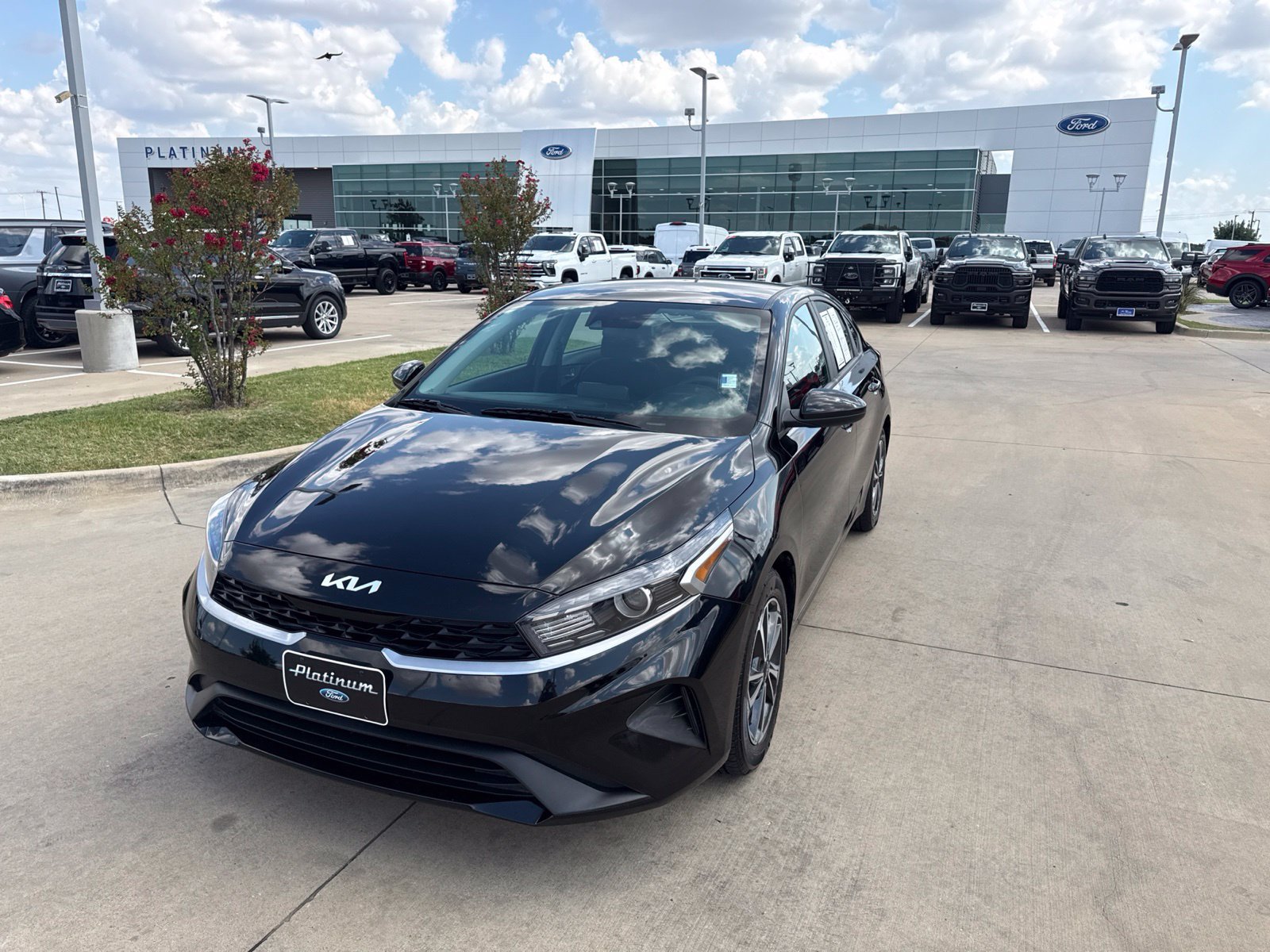 Used 2023 Kia Forte LXS FWD image 23