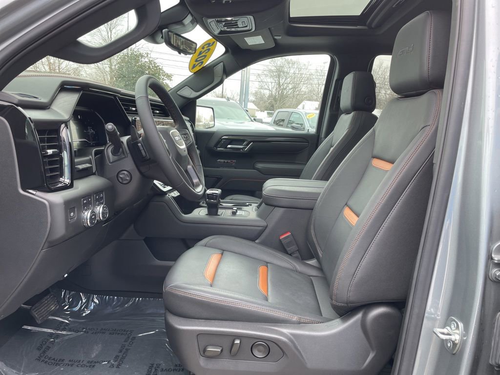 Used 2025 GMC Sierra 1500 AT4 w/ AT4 Premium Package image 4