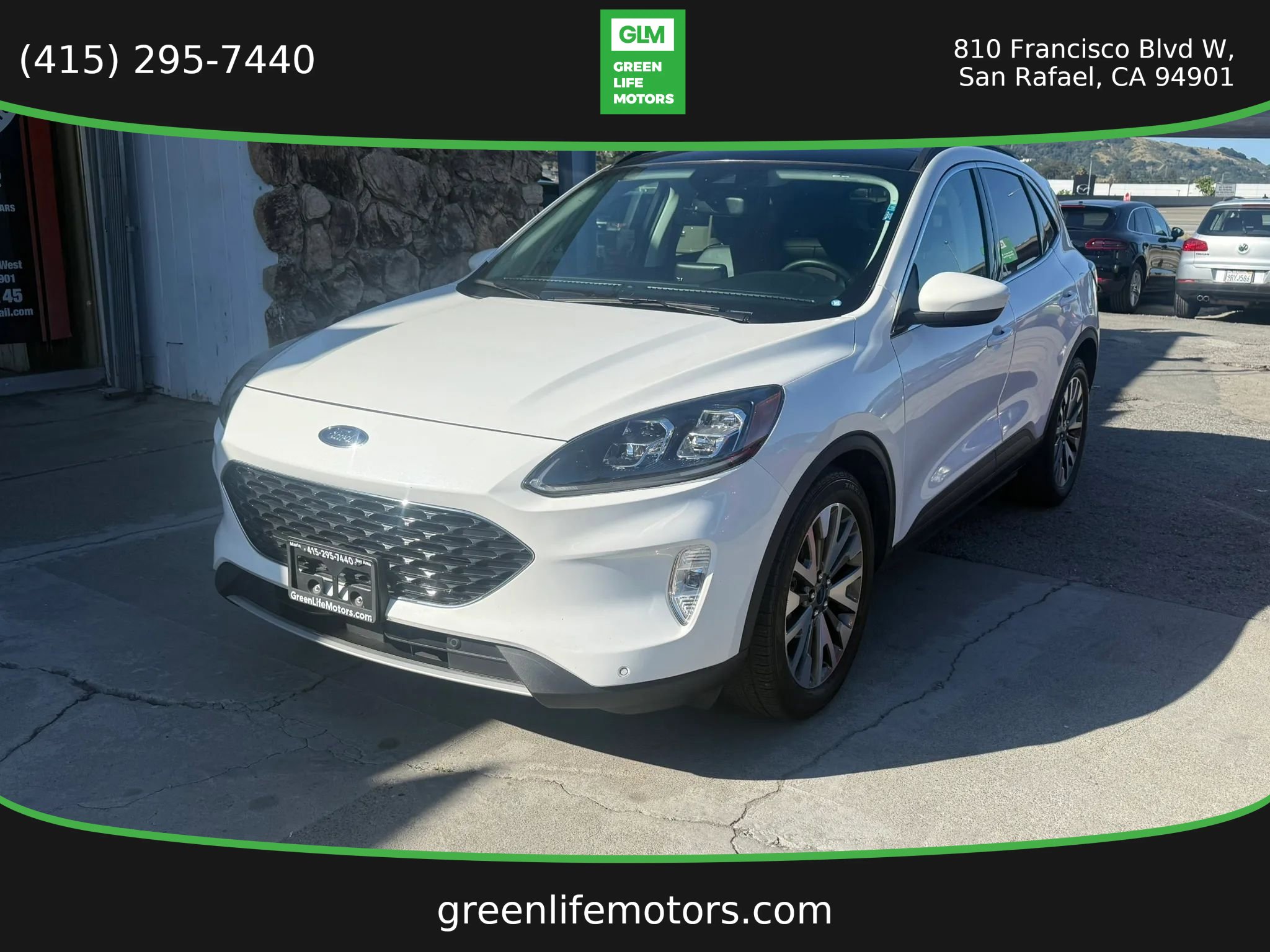 Used 2022 Ford Escape Titanium FWD image 1