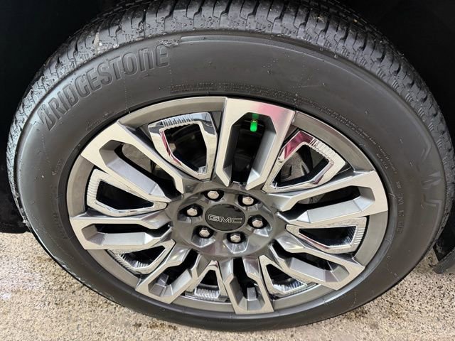 Used 2023 GMC Sierra 1500 Denali Ultimate image 8