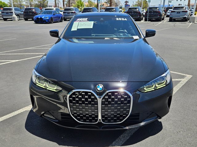 Used 2024 BMW 430i Coupe w/ Convenience Package RWD image 2