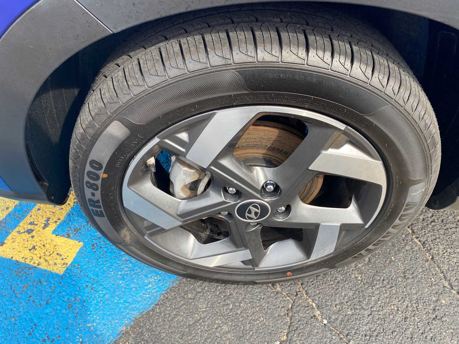 Used 2023 Hyundai Venue SEL FWD image 35