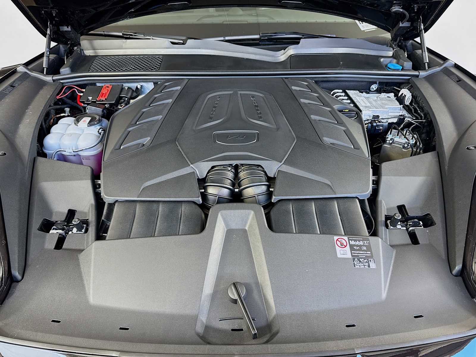 New 2026 Porsche Cayenne S AWD/4WD image 32