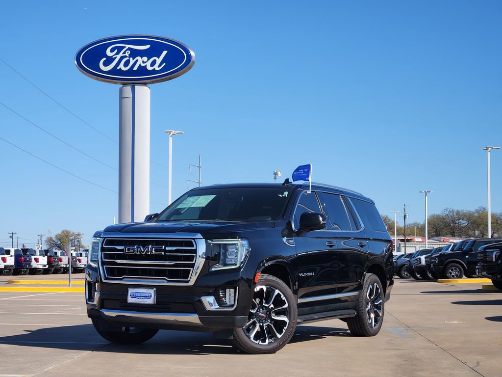 Used 2022 GMC Yukon SLT w/ SLT Premium Package AWD/4WD image 3