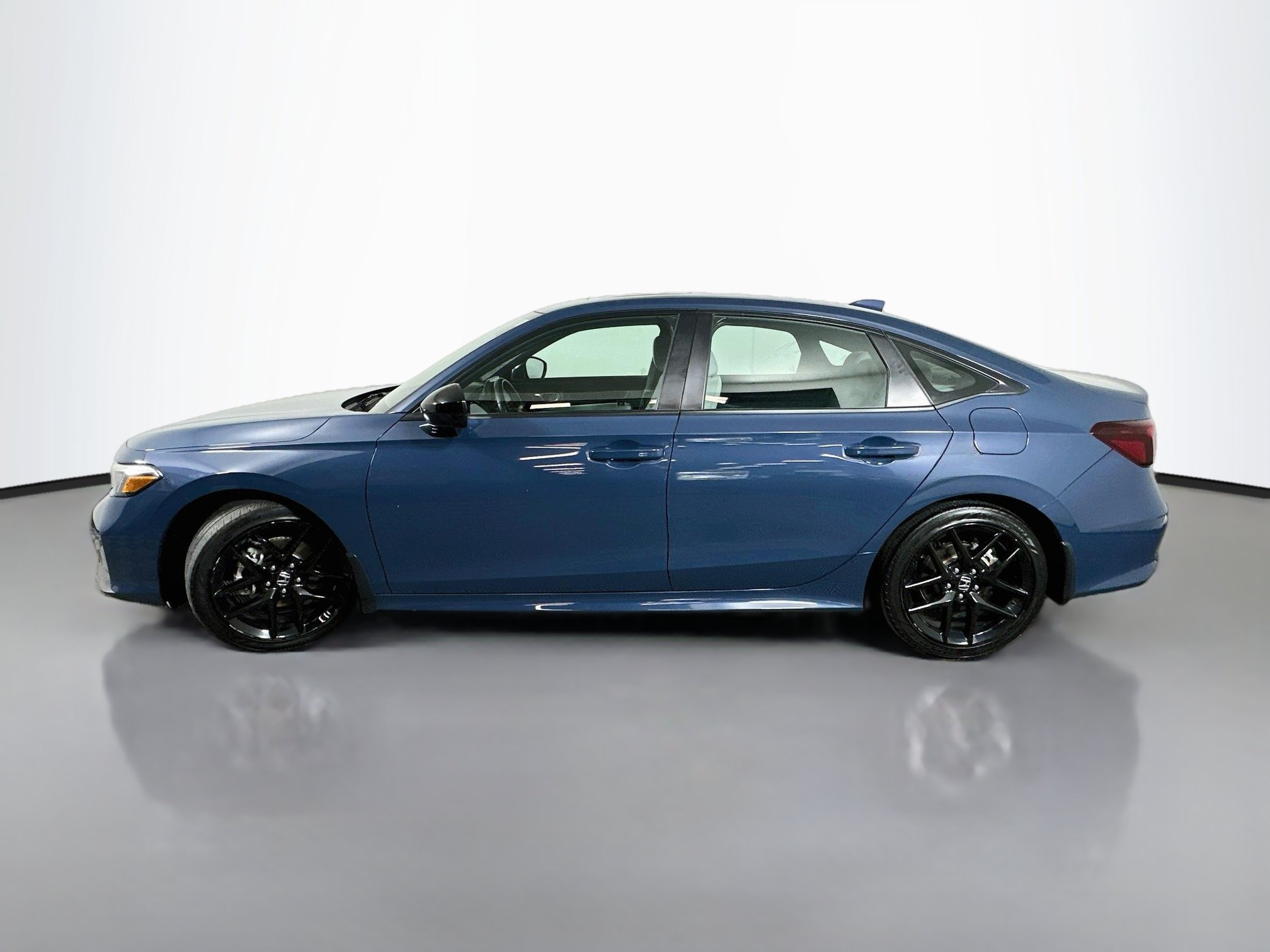 Certified 2025 Honda Civic Sport image 4
