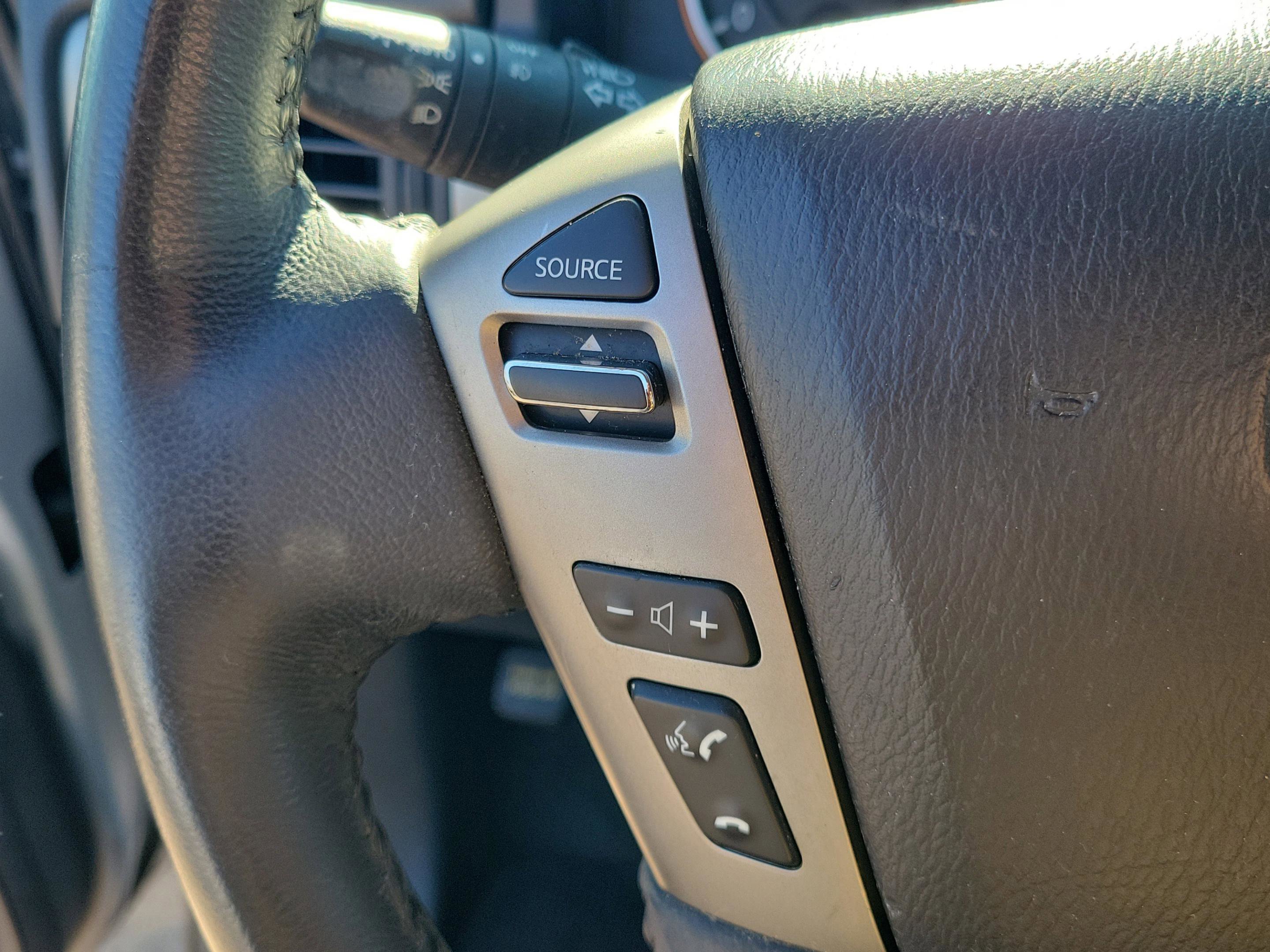 Used 2015 Nissan Armada SV w/ SV Driver Package image 19