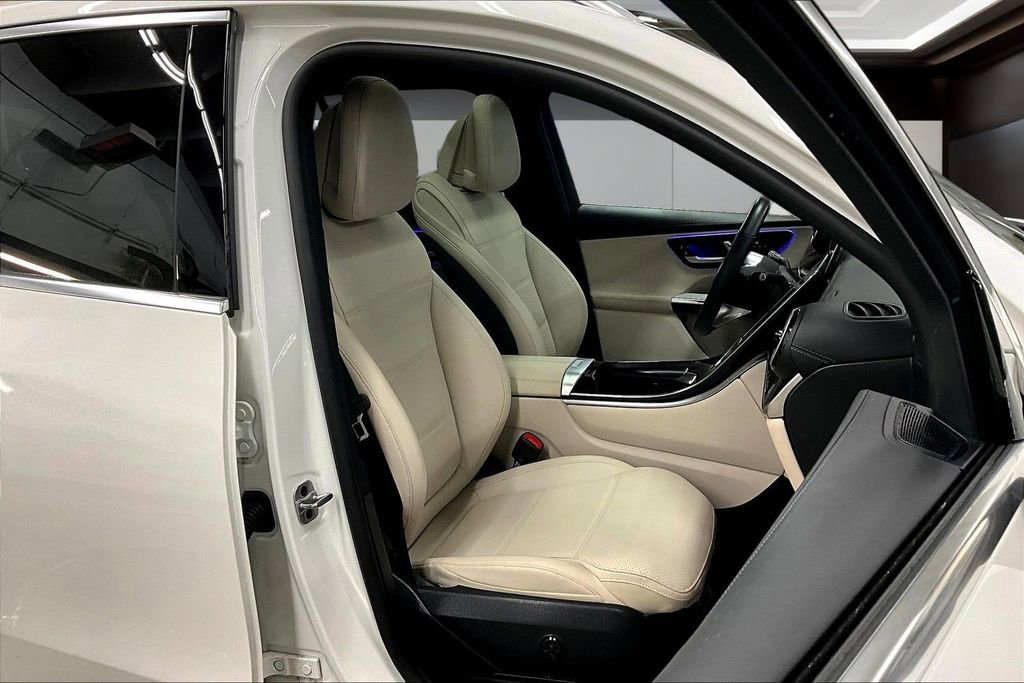 Used 2023 Mercedes-Benz GLC 300 4MATIC image 29