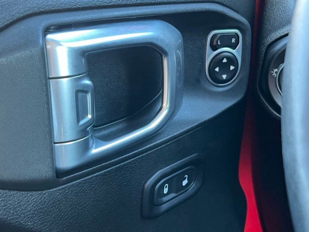 Used 2018 Jeep Wrangler Unlimited Sport S image 32