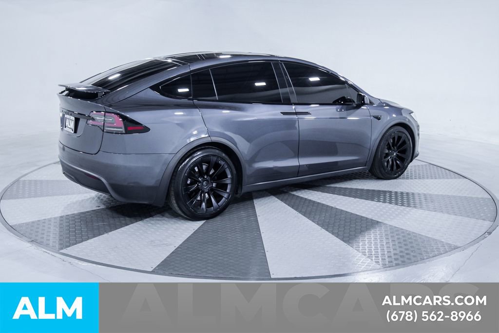 Used 2022 Tesla Model X Plaid image 10