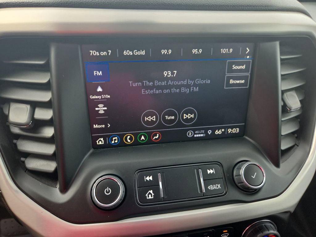 Certified 2023 GMC Acadia SLT w/ Trailering Package image 18