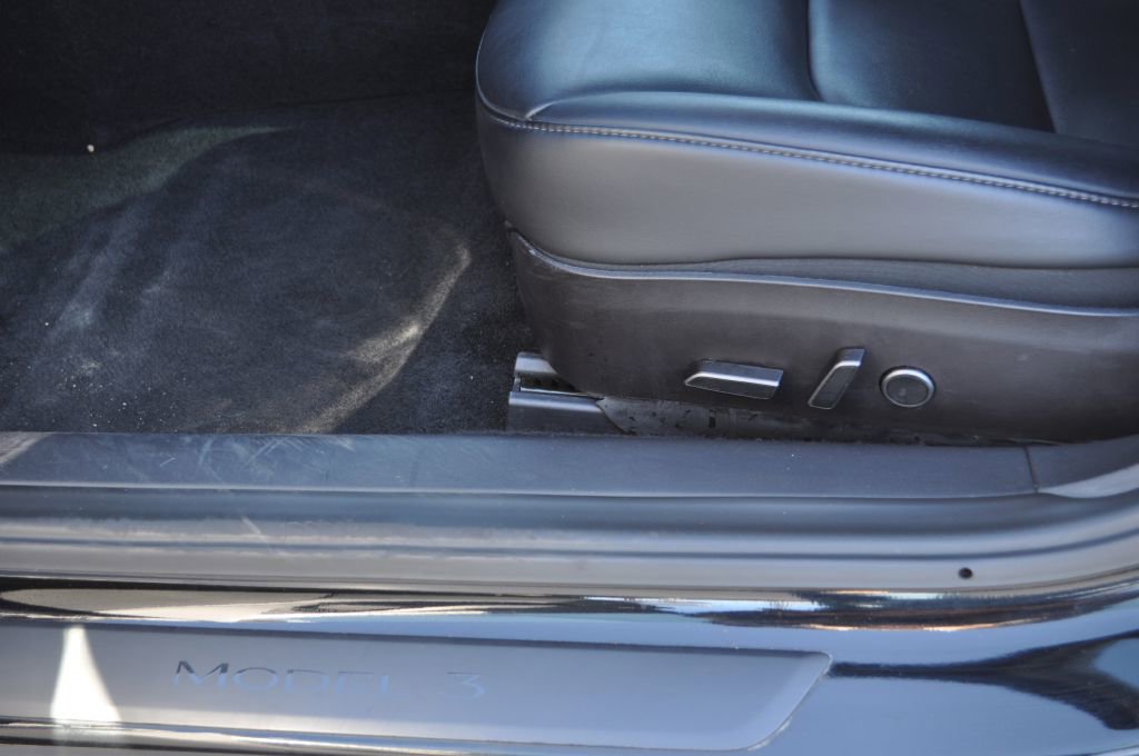Used 2022 Tesla Model 3 Performance image 23