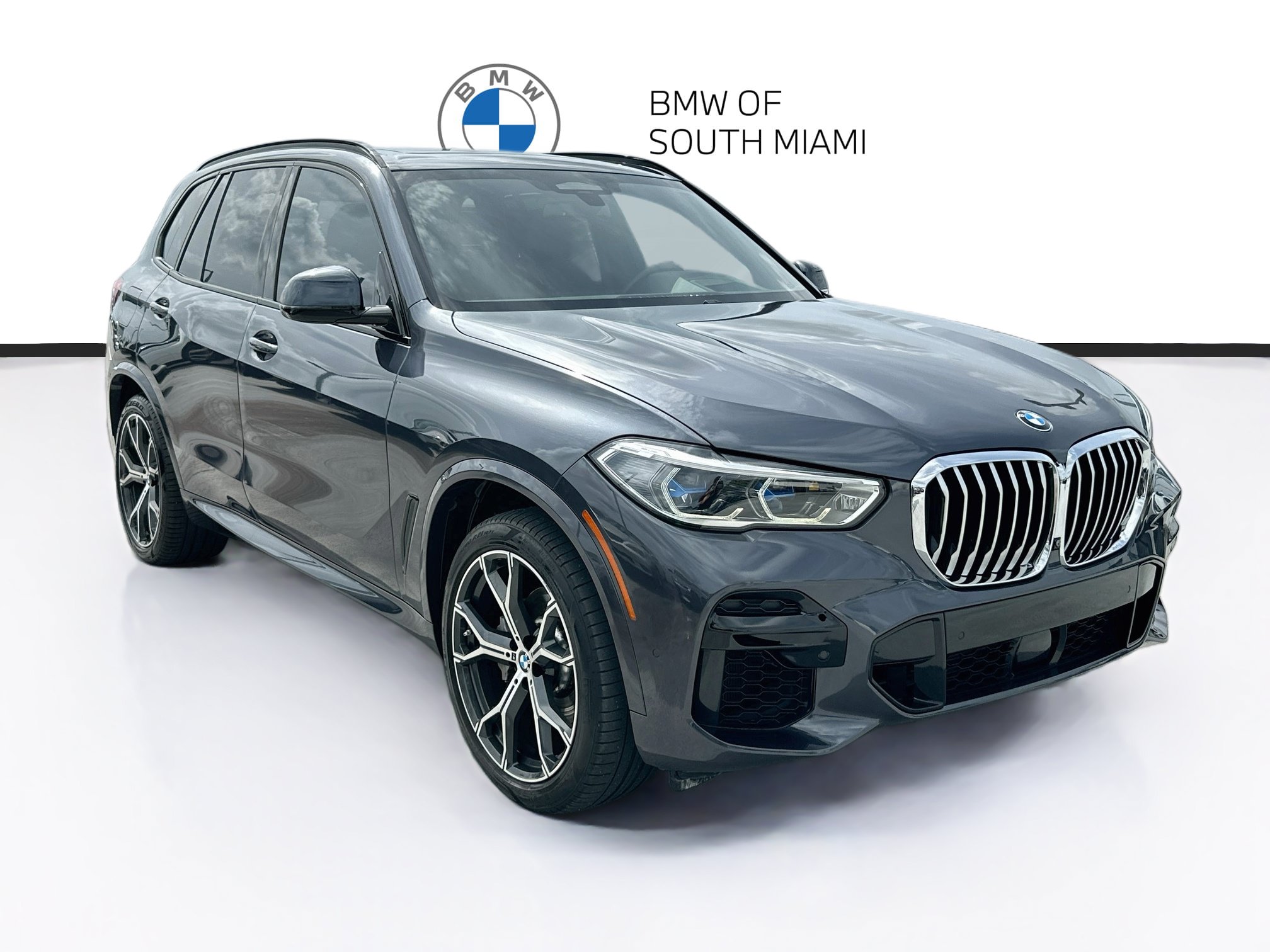 Used 2022 BMW X5 sDrive40i w/ M Sport Package RWD image 1