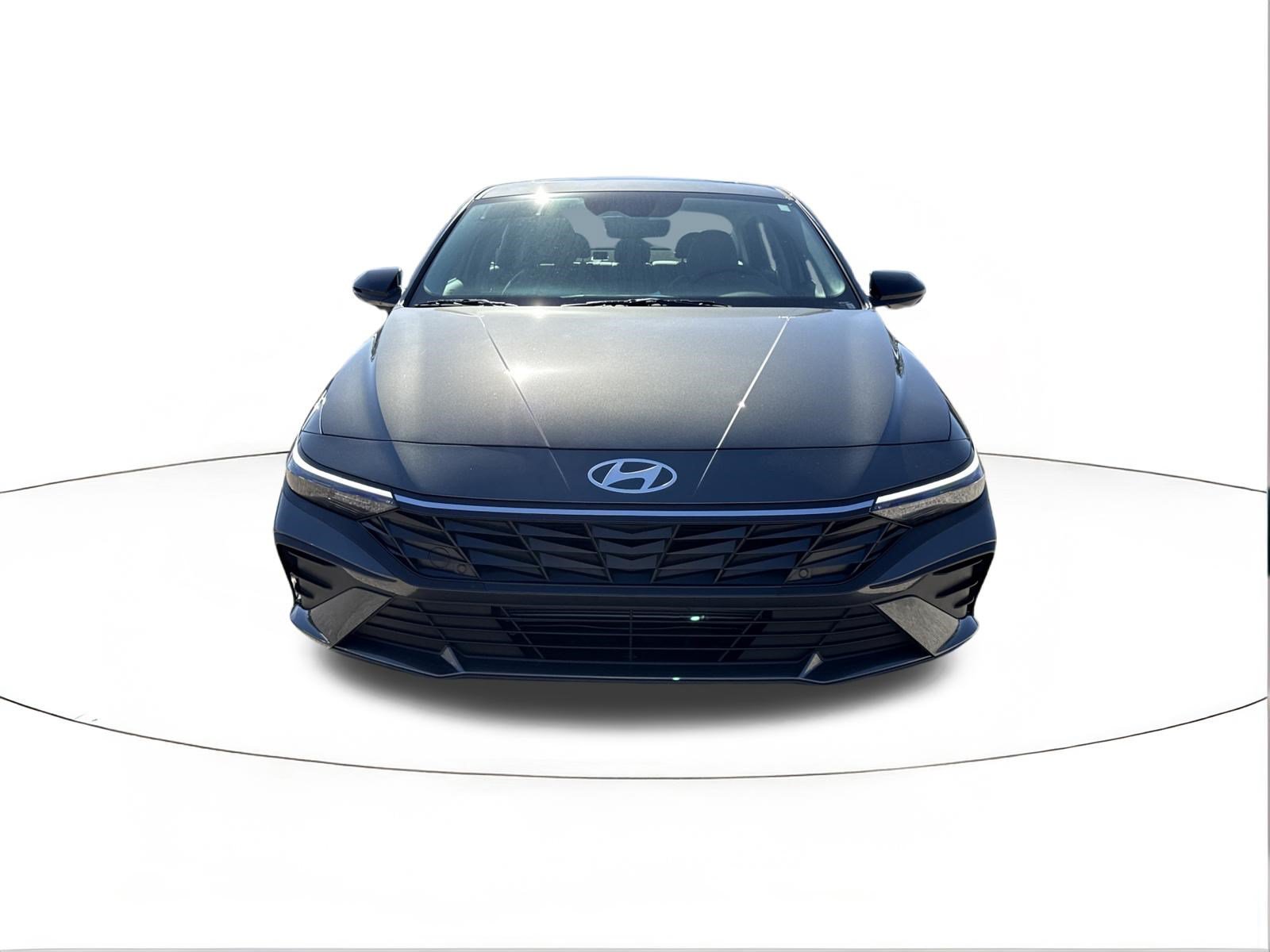 New 2026 Hyundai Elantra SEL Sport FWD image 8
